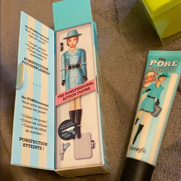 BNIB Brand New Makeup Bundle! - Picture 2 of 10